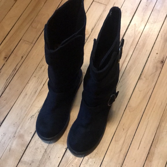 Black vegan leather suede boots 6 antique gold buckles low heel calf height fall - Picture 2 of 8